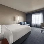 Courtyard By Marriott St. Louis Downtown West
