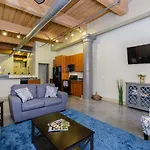 Posh Loft Walk To Cards And Convention Center