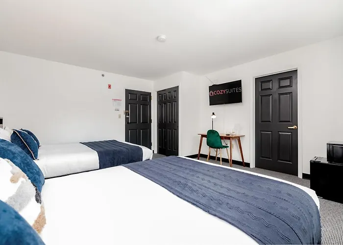 Cozysuites Cwe 2 Queen Bed Suite