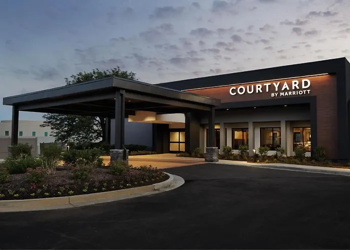Courtyard By Marriott St. Louis Downtown West