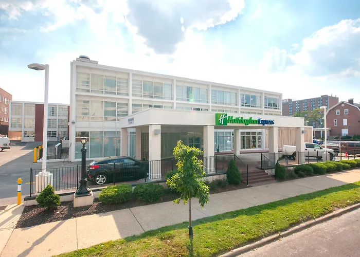 Holiday Inn Express St. Louis Central West End By Ihg