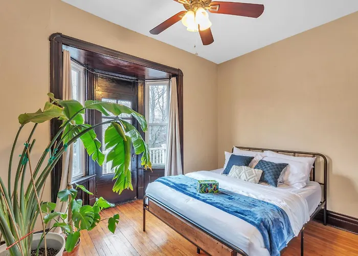 Chic Stl Townhome