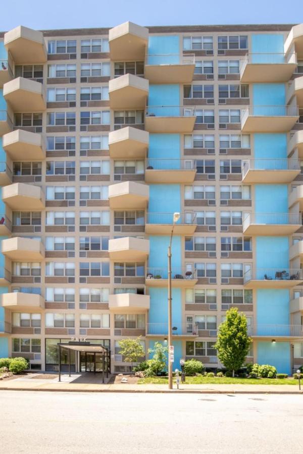 Classic Dt 1br With View By Zencity Saint Louis