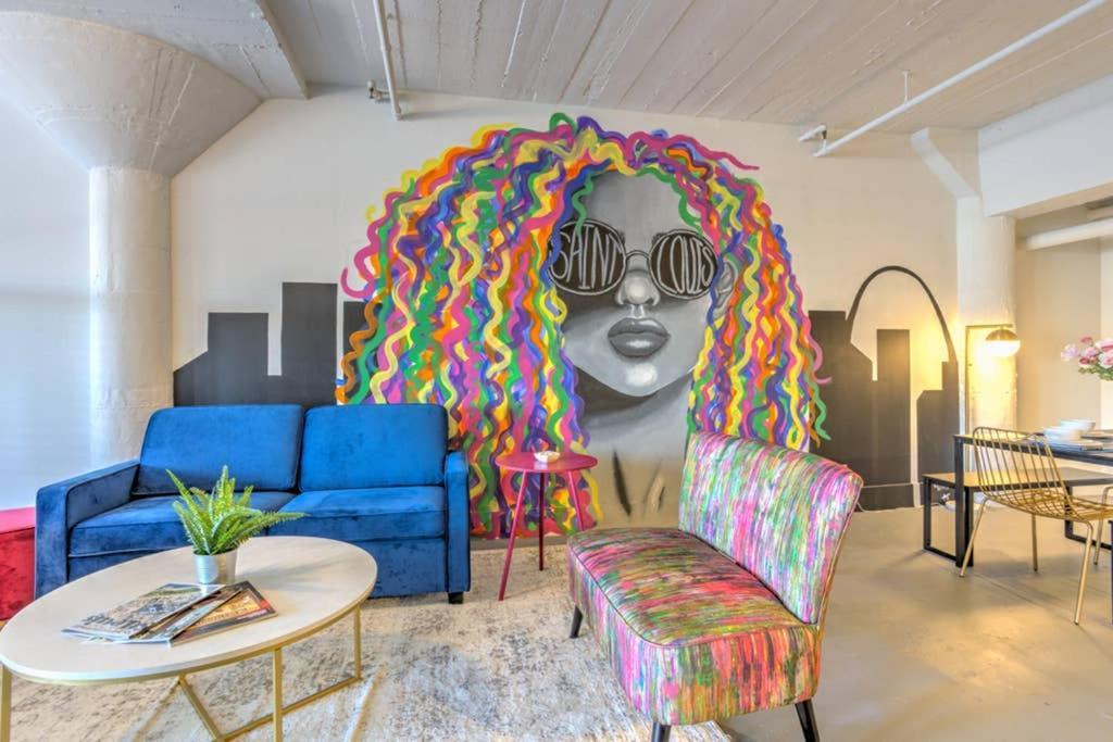 Vogue Loft Walk To Citymu/cards/aquarium/convctr Apartment *