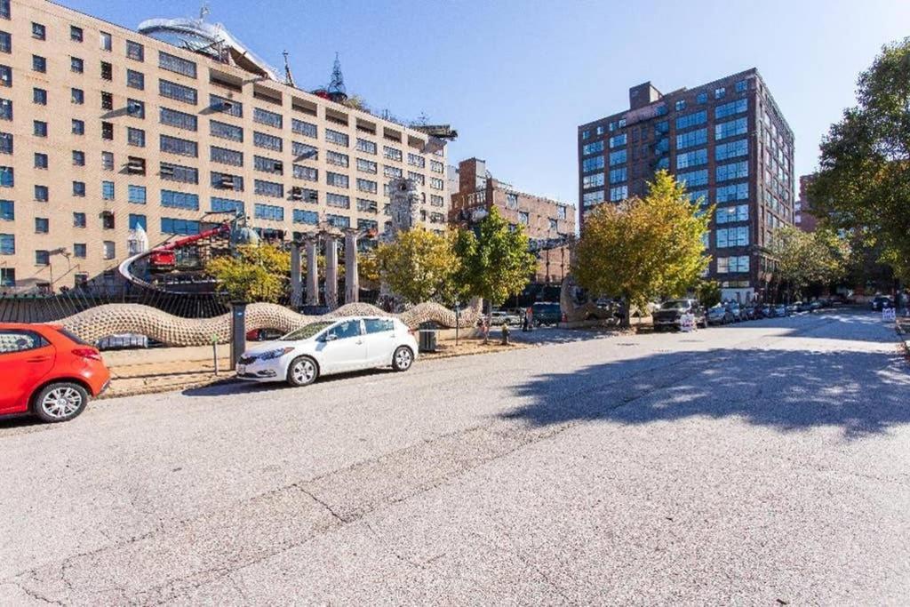 Apartment Vogue Loft Walk To Citymu/cards/aquarium/convctr Saint Louis