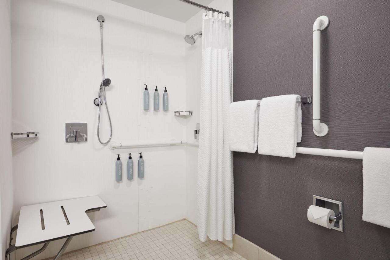 Courtyard By Marriott Downtown West 3*