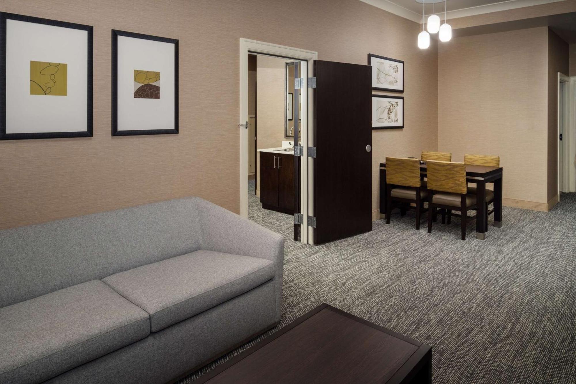 Embassy - Downtown Hotel 4*