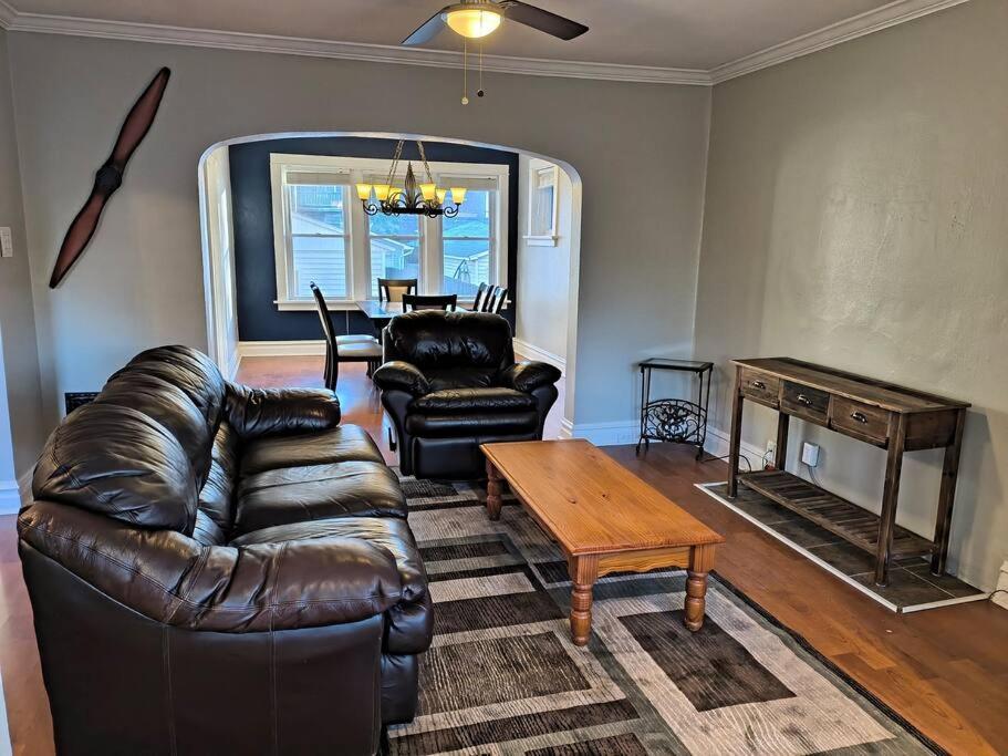 2 Story With Character *