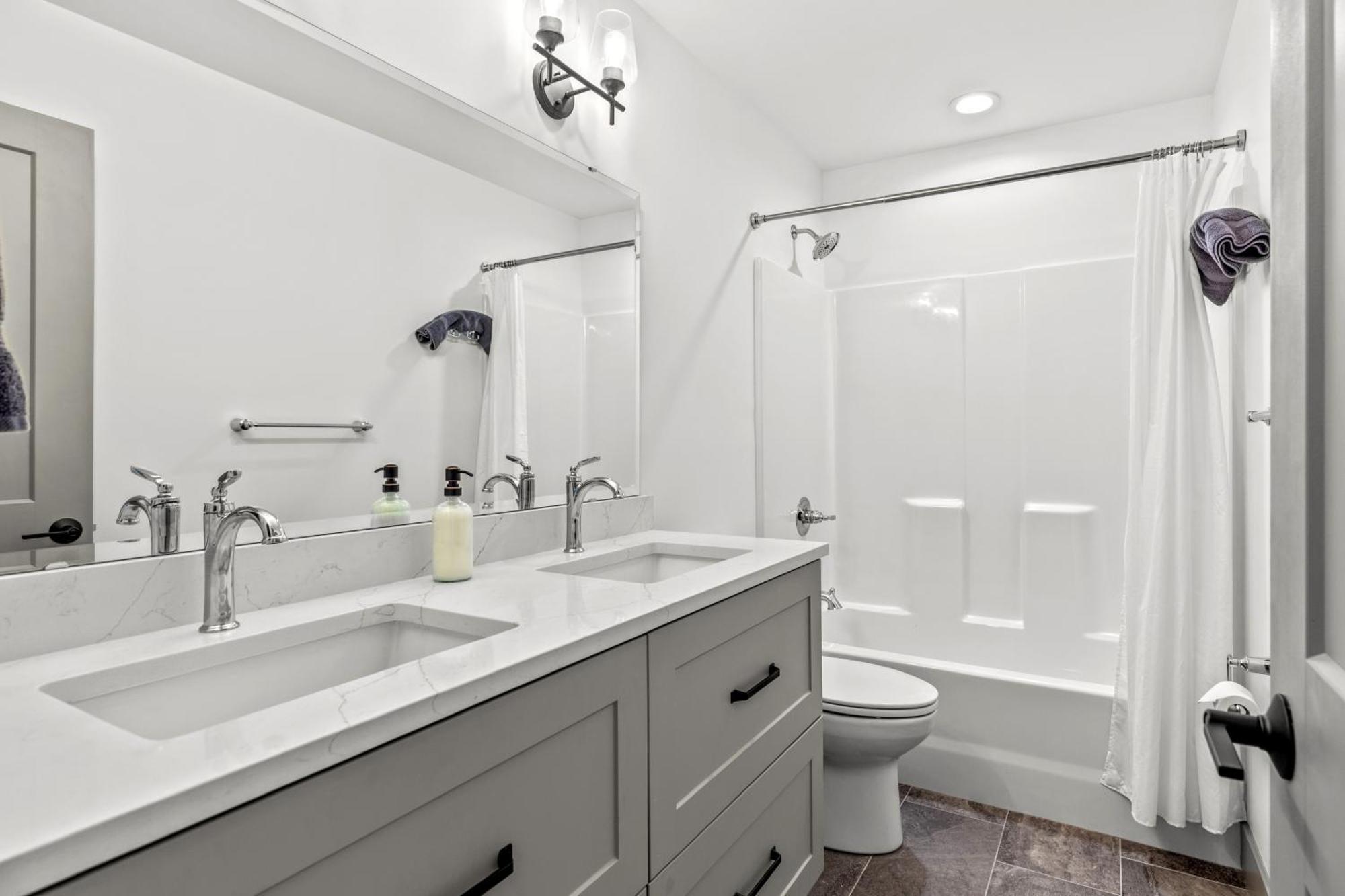1br Dwtn Loft-parking-wd-g209 * Saint Louis