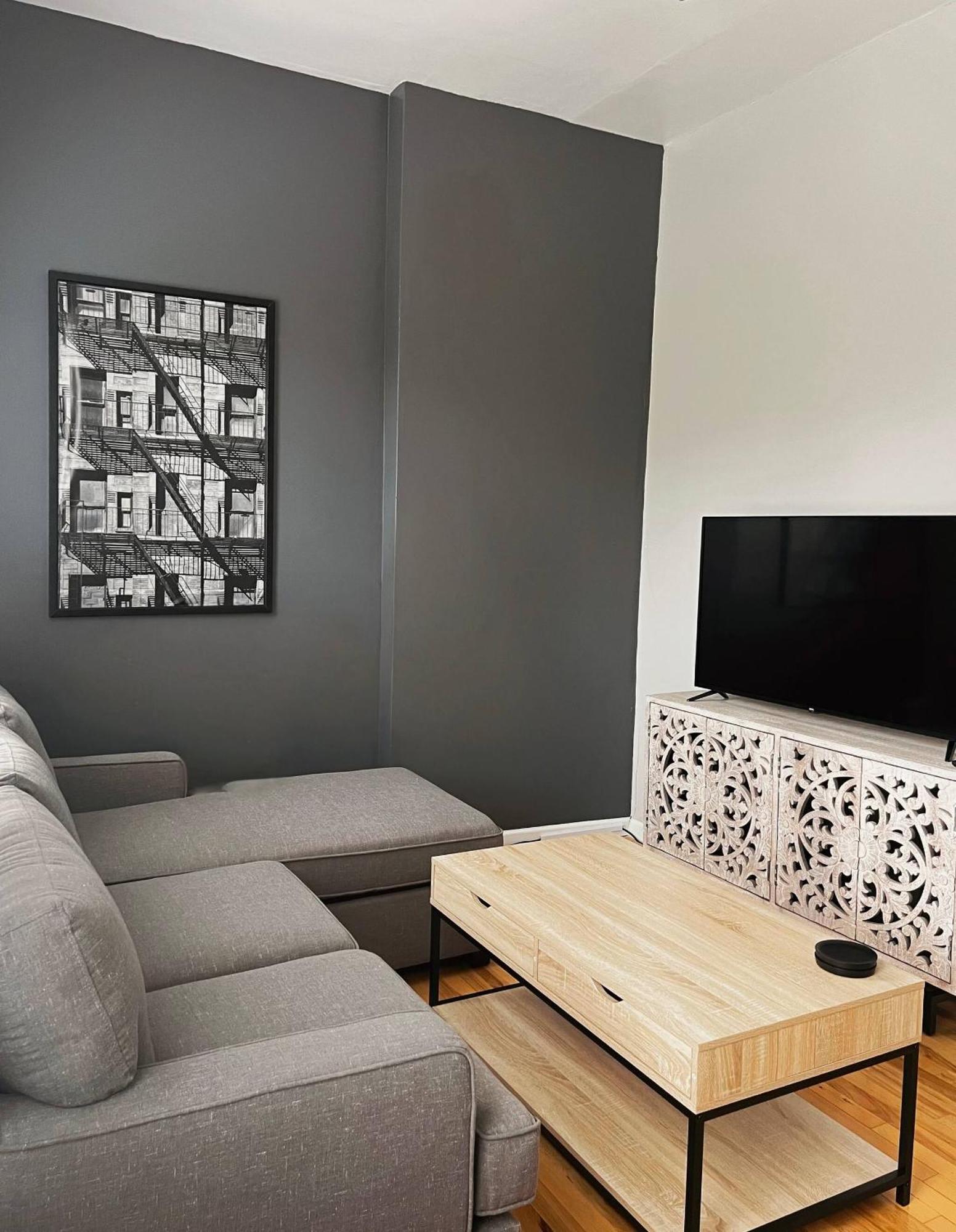 2111a S 9th St Apartment *
