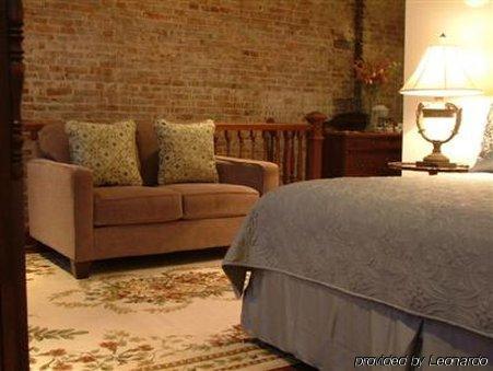 Grand Center Inn