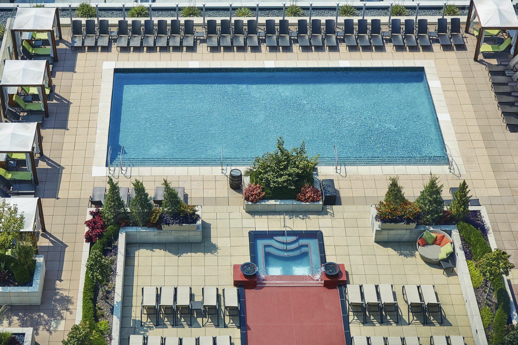 Four Seasons Hotel 5*