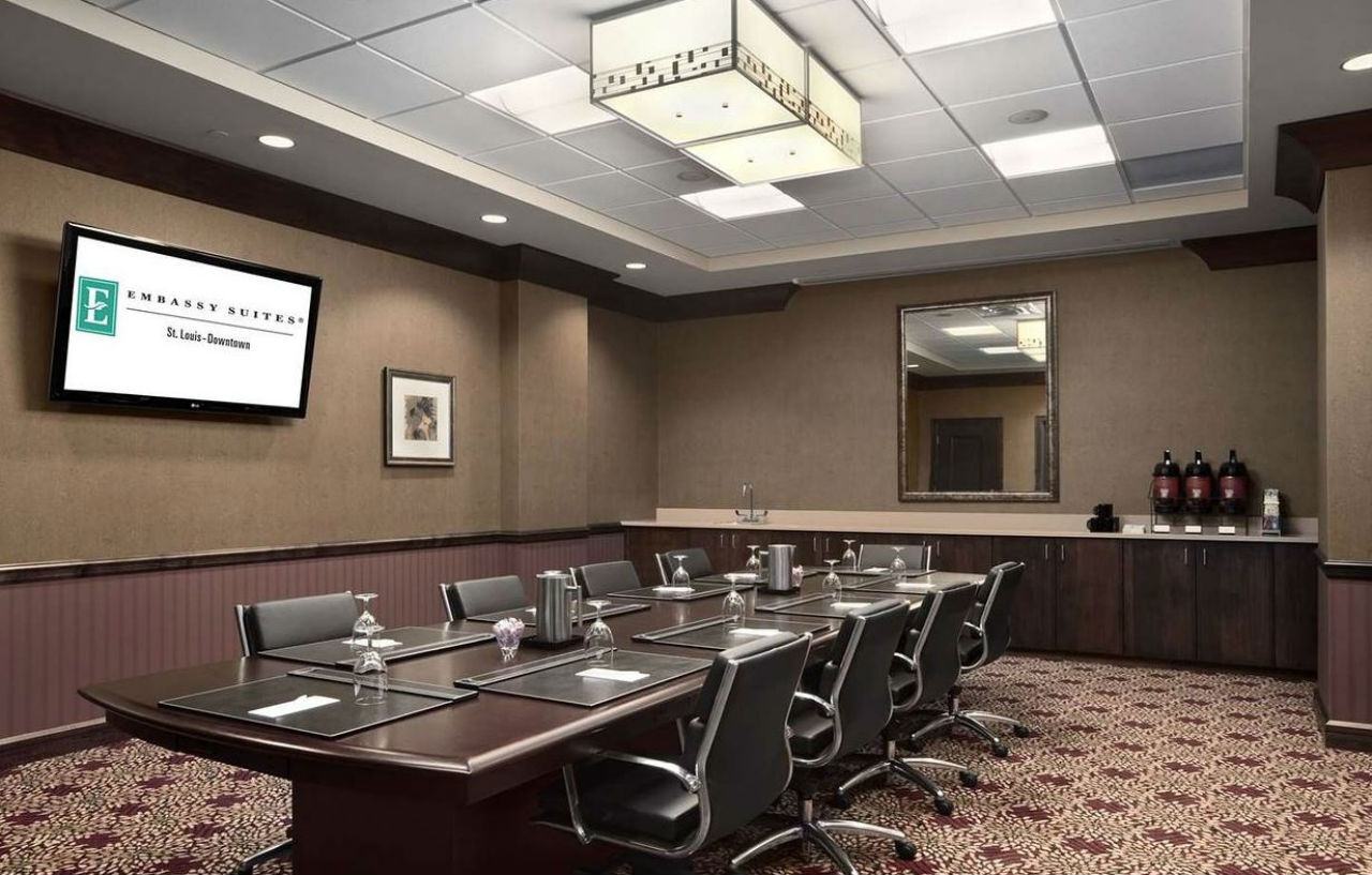 Embassy - Downtown Hotel 4*