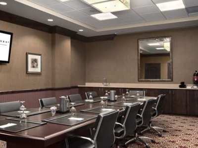 Embassy - Downtown Saint Louis