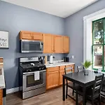 La Casa En Soulard ~ 5-Star Location ~ No Chores!