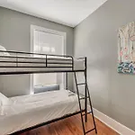 Ravishing 2-Story Unit In Stl 2E