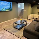 Family Friendly Cottage Near Stl Zoo