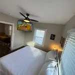 Family Friendly Cottage Near Stl Zoo