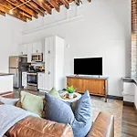 Loft Apt Steps From Arch-Parking-P202