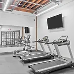 2Br Riverfront Loft-Gated Parking-P206