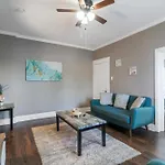 Roomy 2Br-1Ba Wfh Desk & Backyard