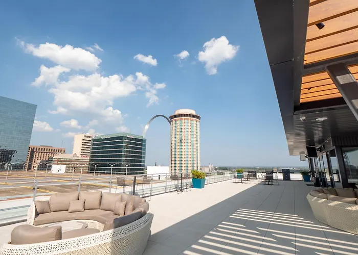 Ballpark Luxury Loft Steps From Arch