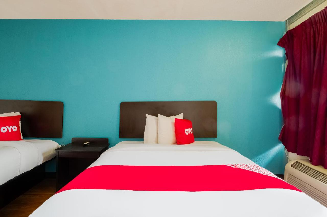 Hotel Oyo St. Louis Lambert Airport 2*