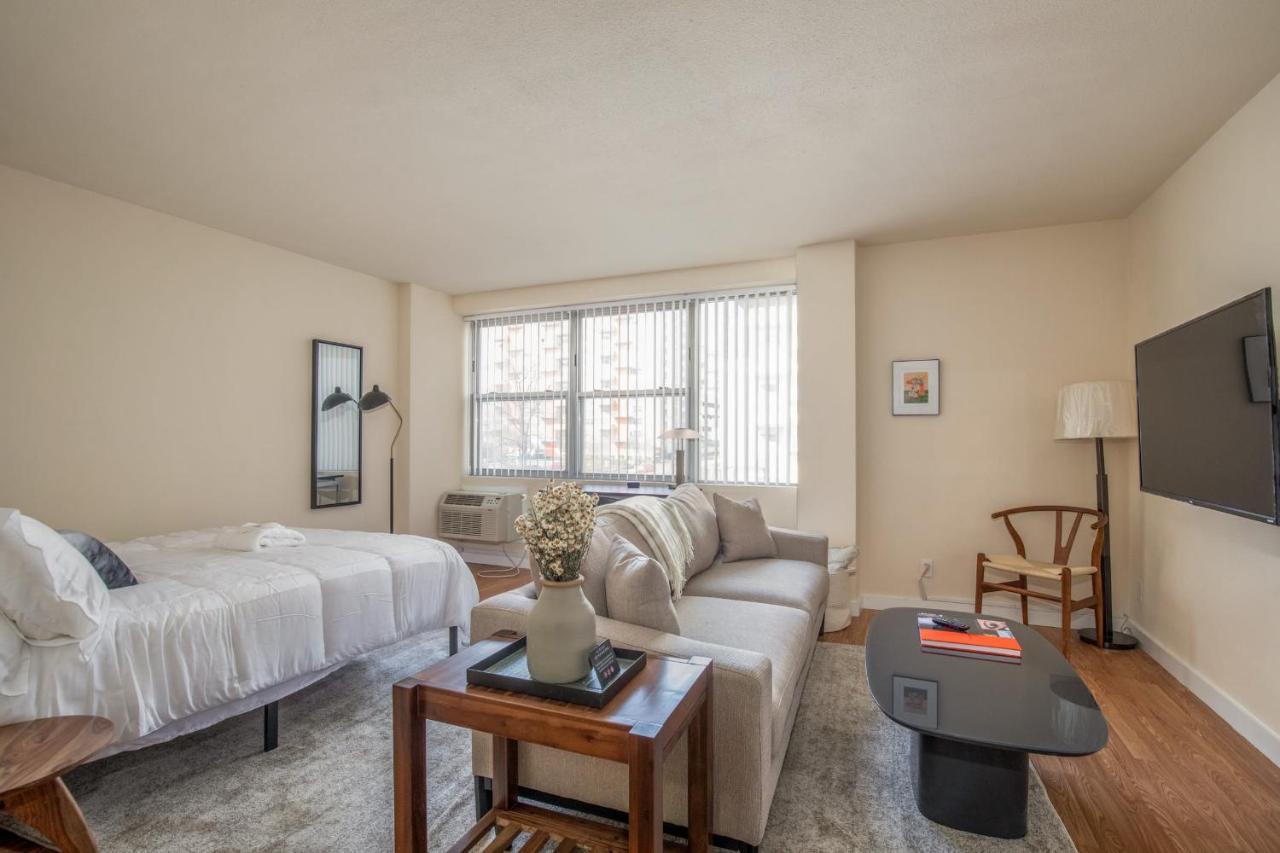 Apartment Cozy Dt Studio With Full Kitchen By Zencity Saint Louis