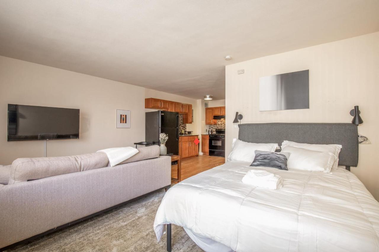 Cozy Dt Studio With Full Kitchen By Zencity * Saint Louis
