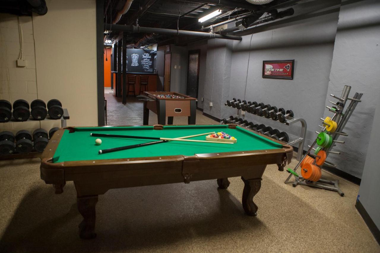 Hostel The Mancave Saint Louis