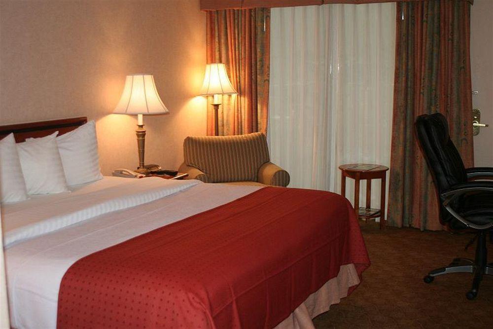 Hotel The Arch Convention 3*