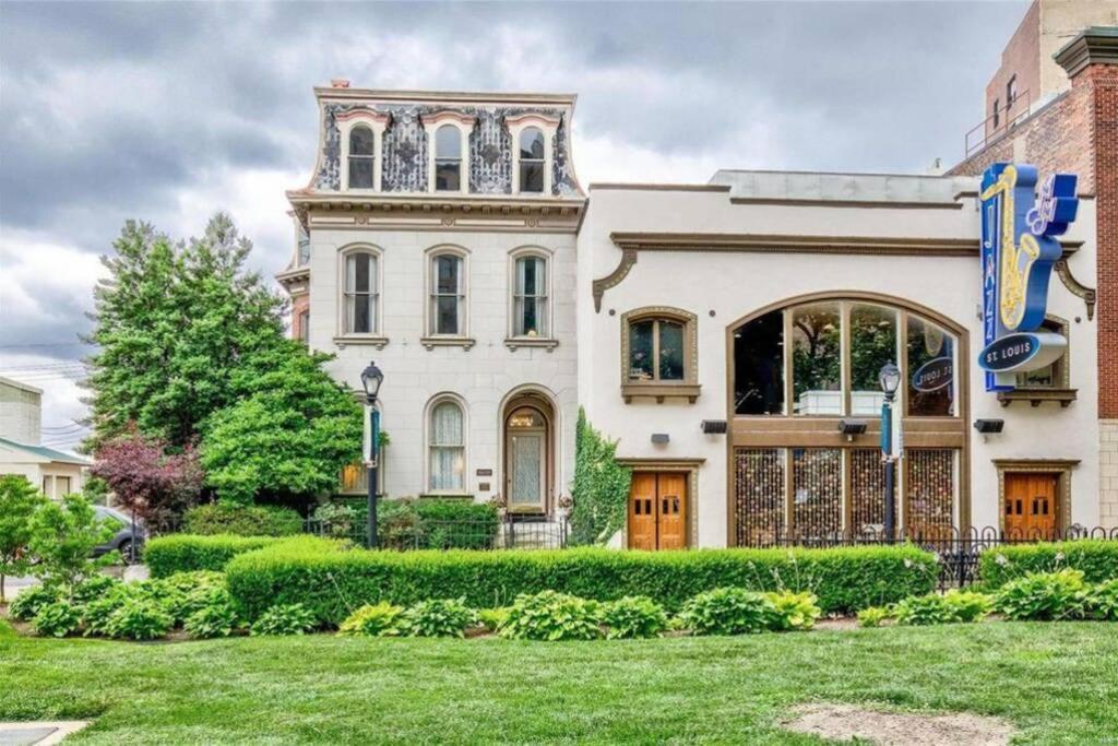 House * Saint Louis