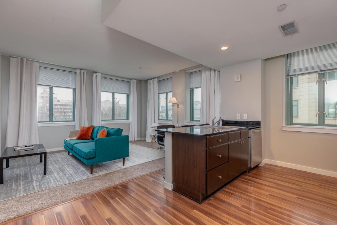 Park Pacific - Spacious Dt Apts With Free Parking By Zencity Aparthotel