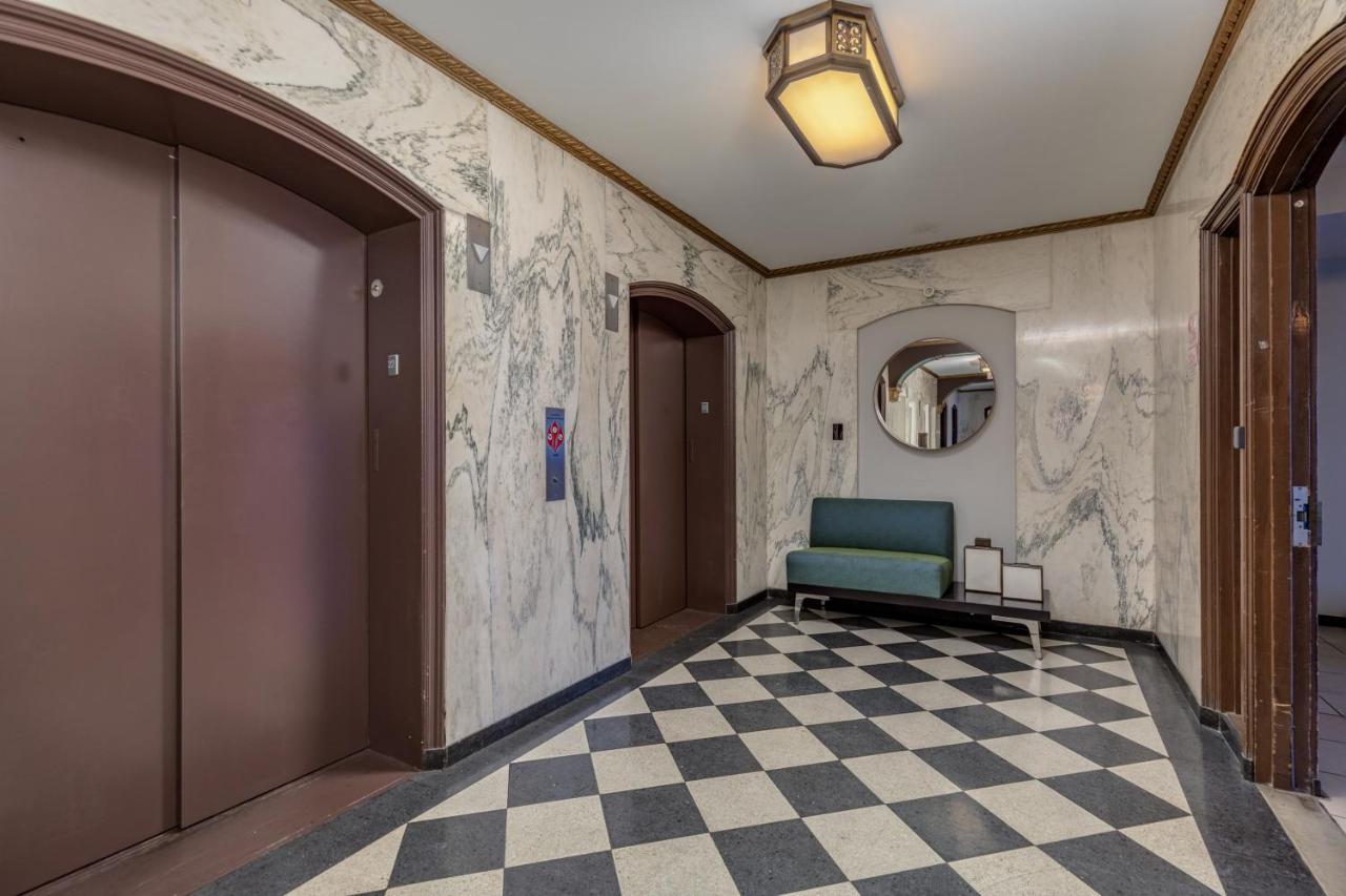Aparthotel Park Pacific - Spacious Dt Apts With Free Parking By Zencity Saint Louis
