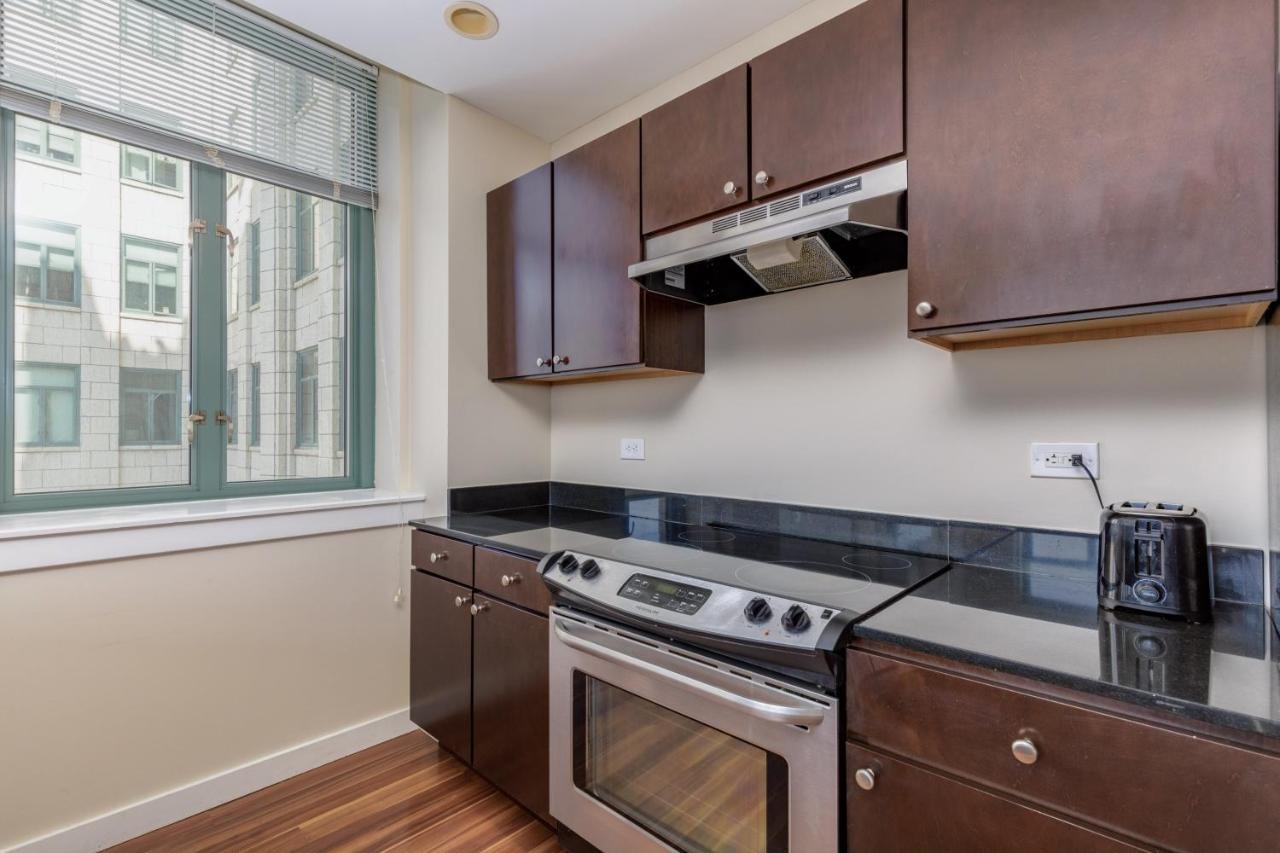 Park Pacific - Spacious Dt Apts With Free Parking By Zencity *