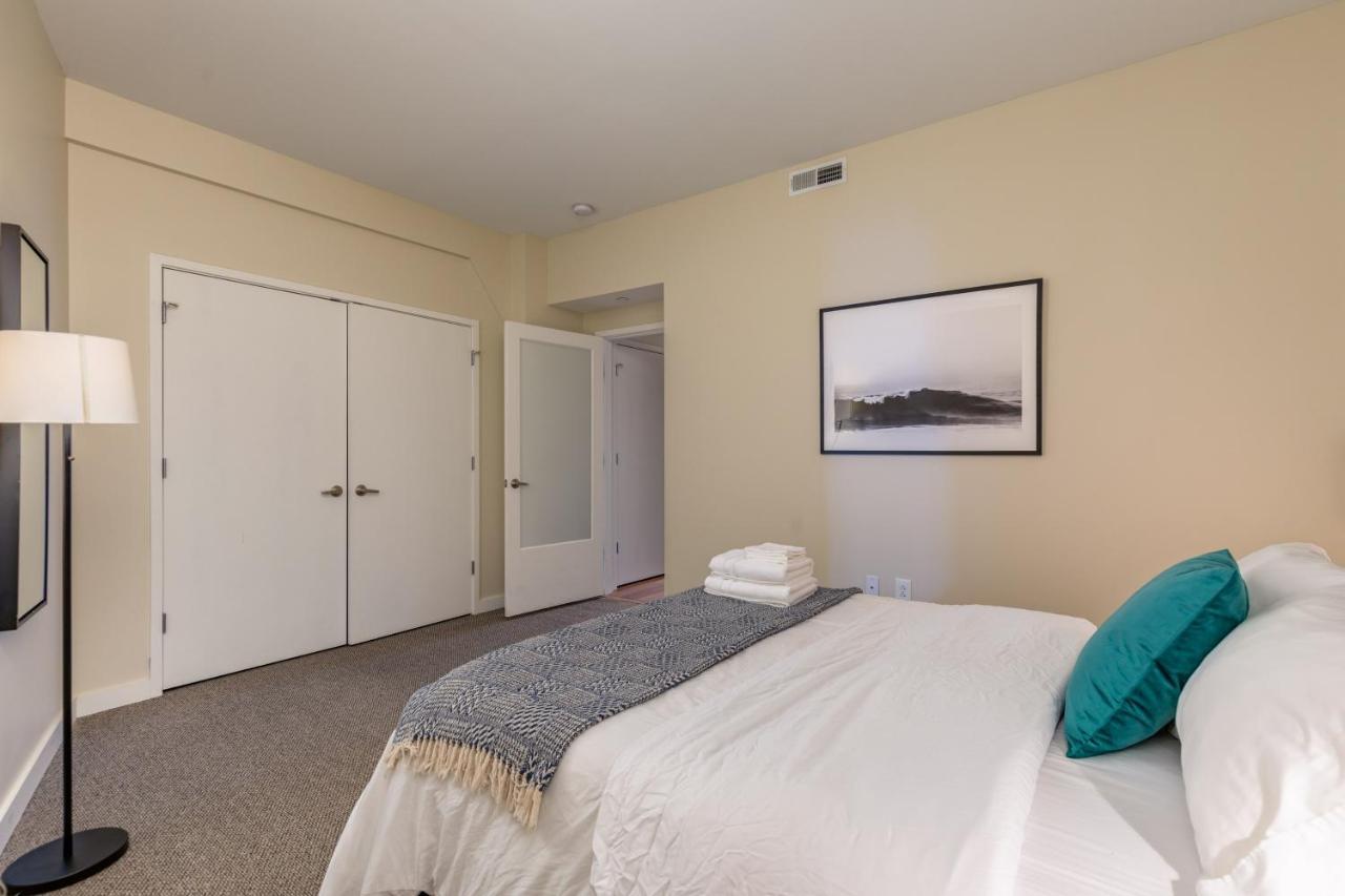 Park Pacific - Spacious Dt Apts With Free Parking By Zencity