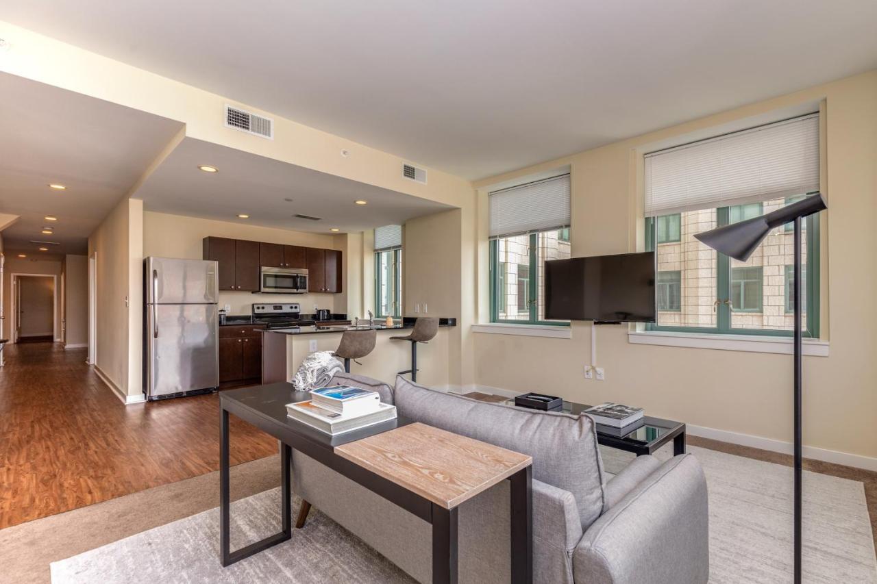 Park Pacific - Spacious Dt Apts With Free Parking By Zencity *