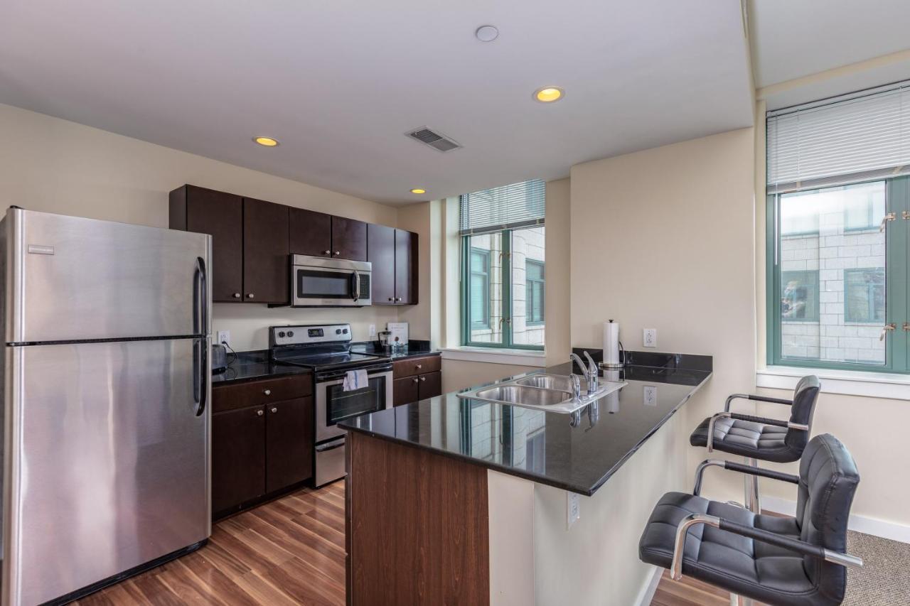 Park Pacific - Spacious Dt Apts With Free Parking By Zencity * Saint Louis