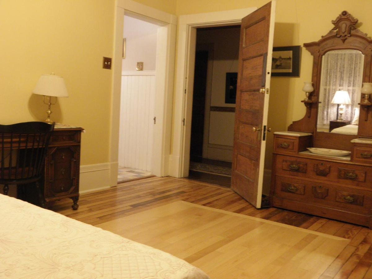 Lehmann House 3*