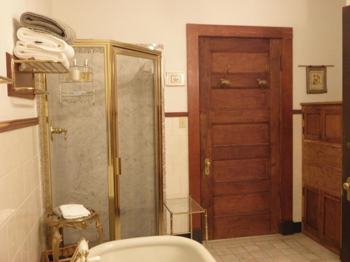 Lehmann House Bed & Breakfast