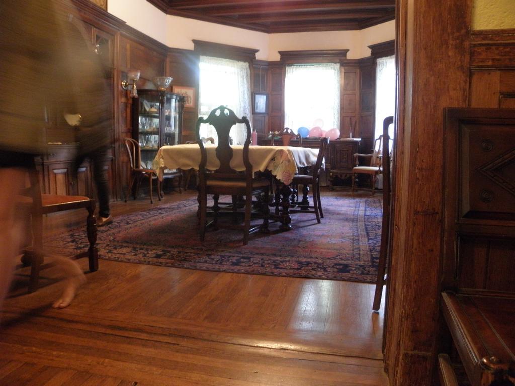 Lehmann House Bed & Breakfast 3*