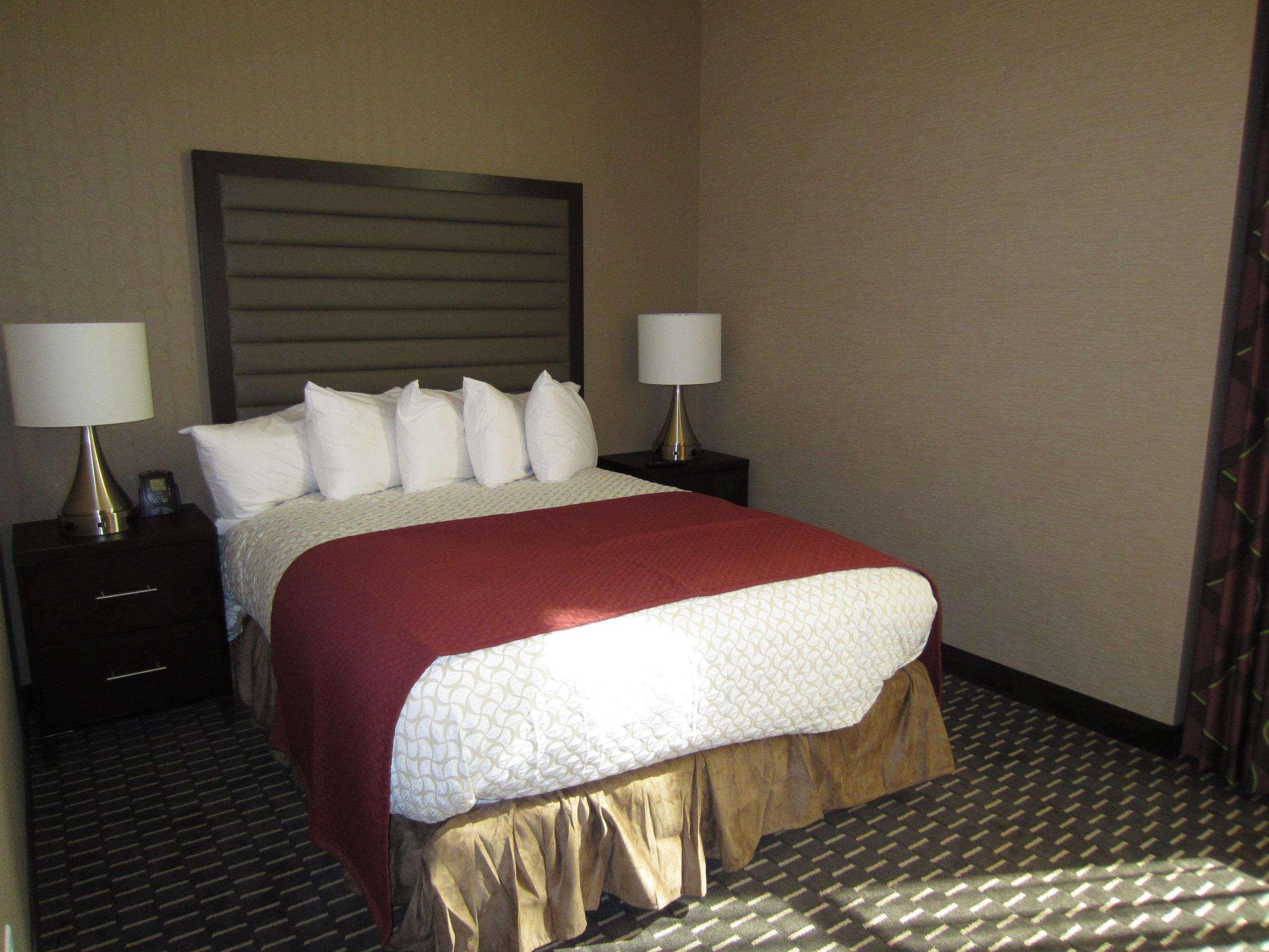 Hotel Embassy - Downtown 4*