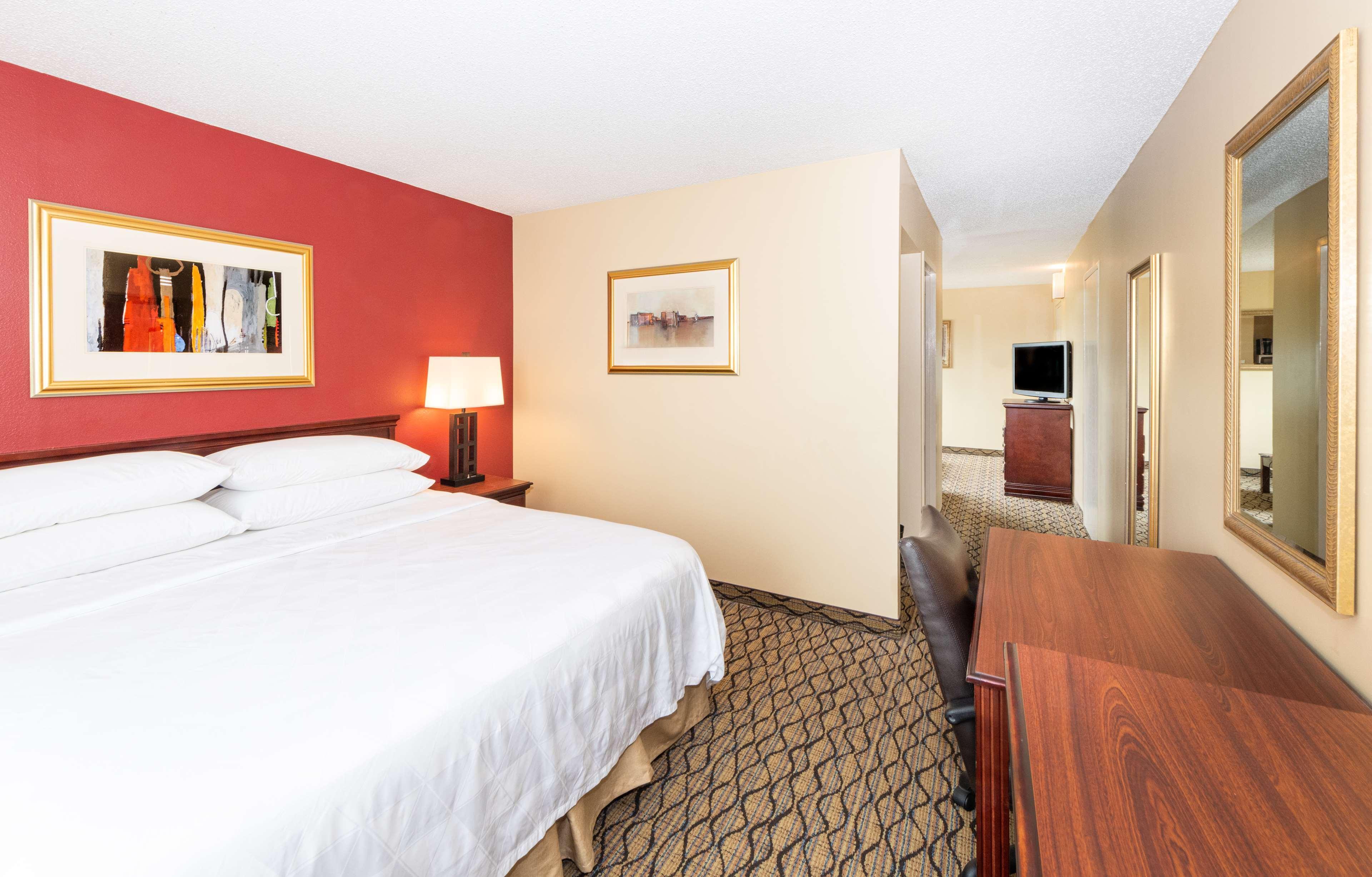 Aviator & Suites, Bw Signature Collection Hotel 3*