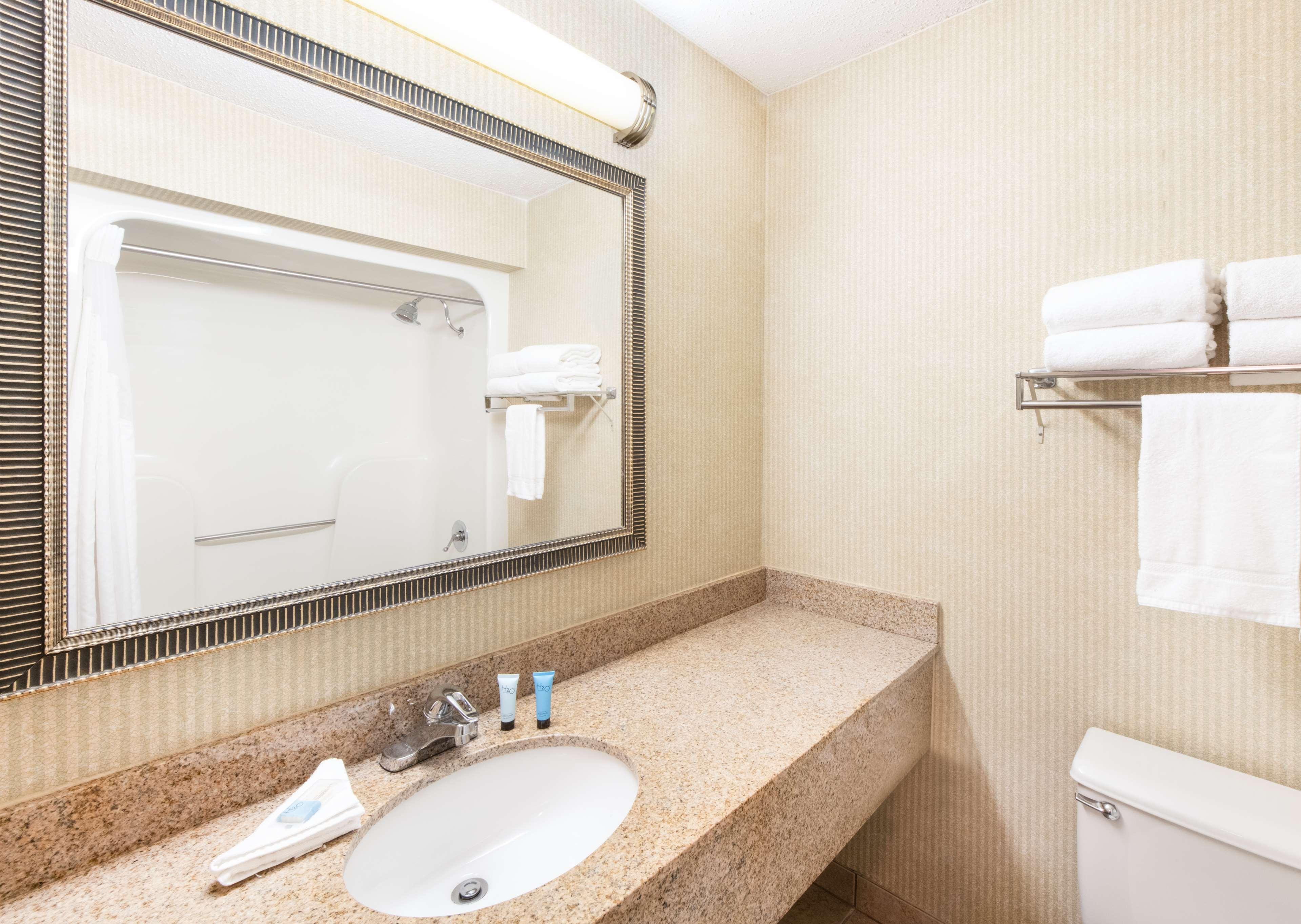 Aviator & Suites, Bw Signature Collection 3* Green Park