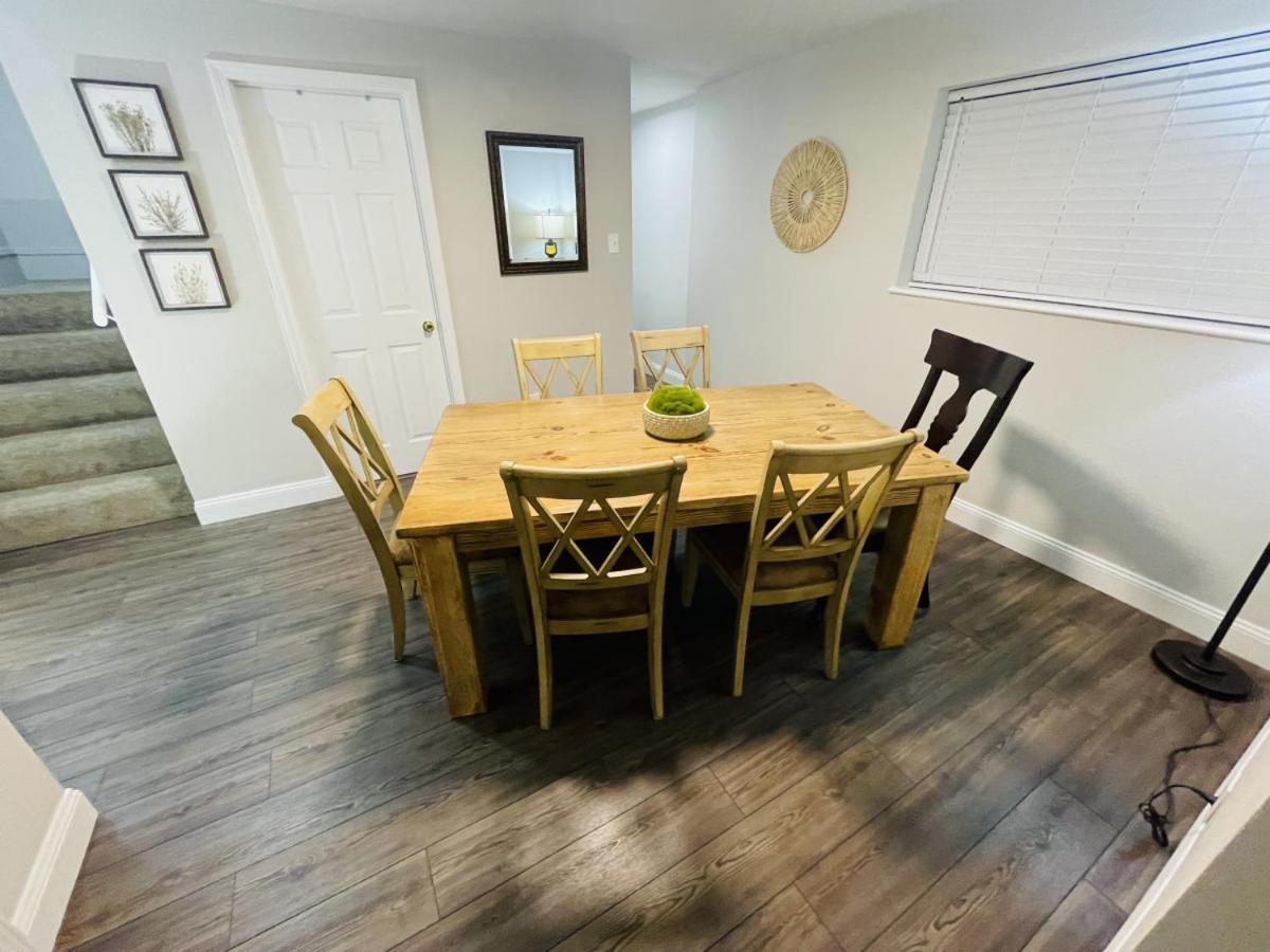 Better Than A And Walk To Breakfast! Apartment *