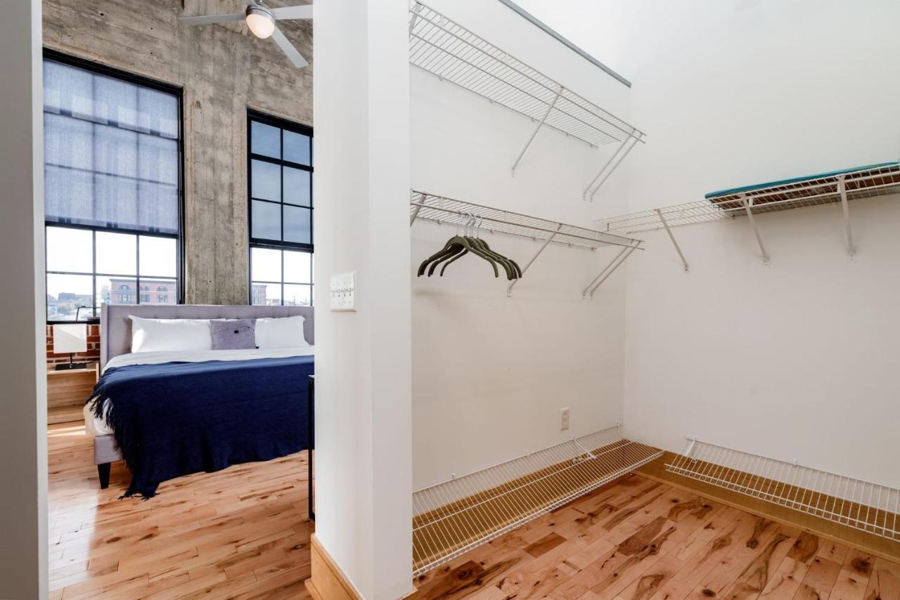 Apartment Cozysuites Gorgeous 2br Penthouse W Skyline View *