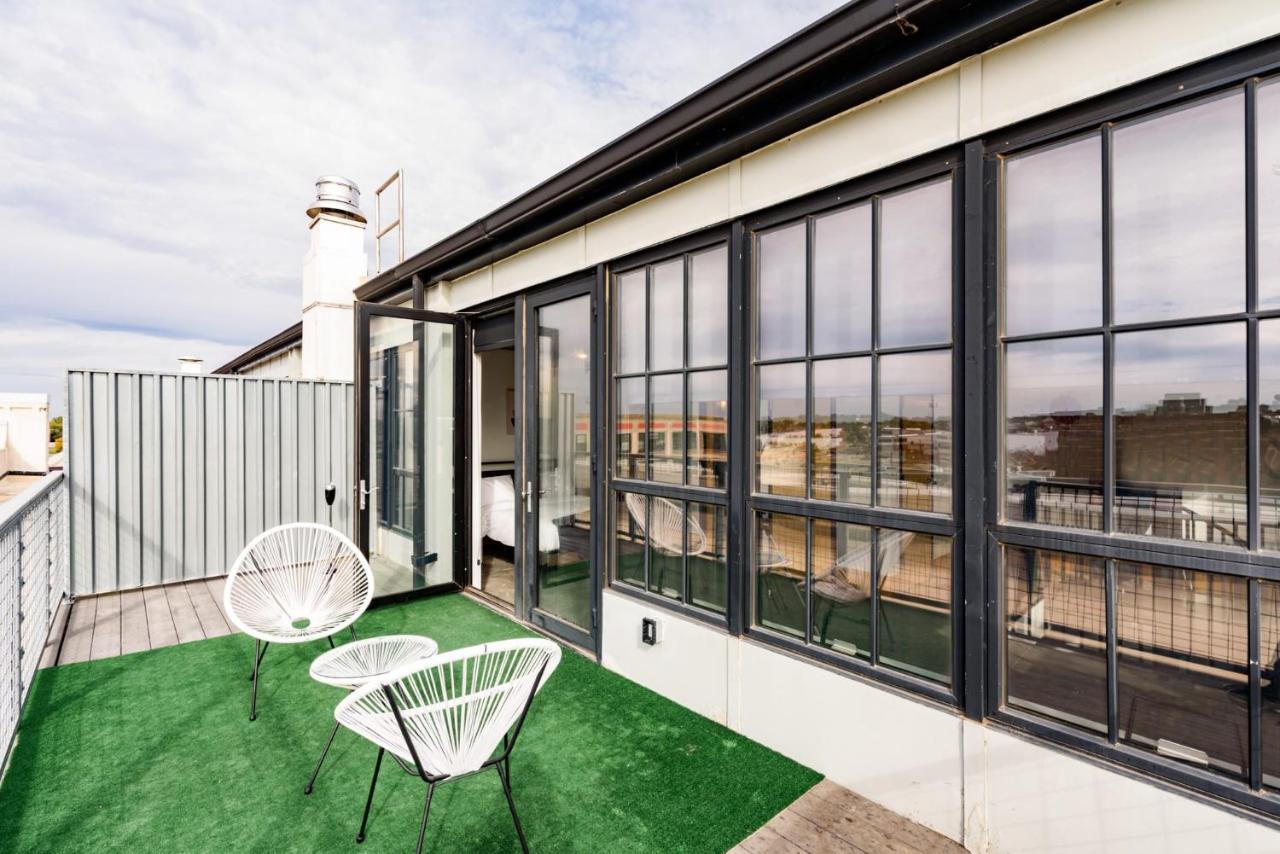 Cozysuites Gorgeous 2br Penthouse W Skyline View Apartment *