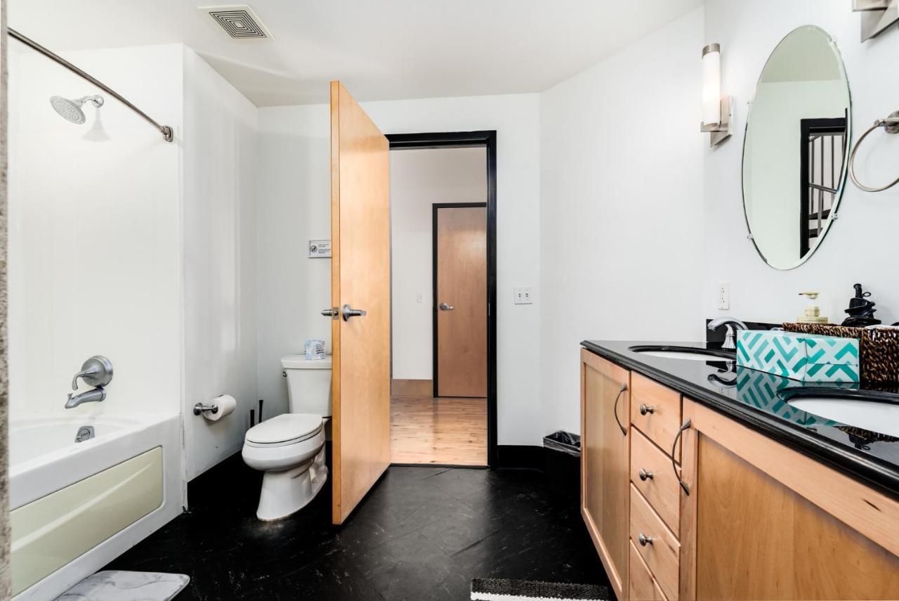 Cozysuites Gorgeous 2br Penthouse W Skyline View * Saint Louis