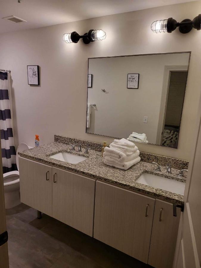 Prime Location Alert!! Apartment *