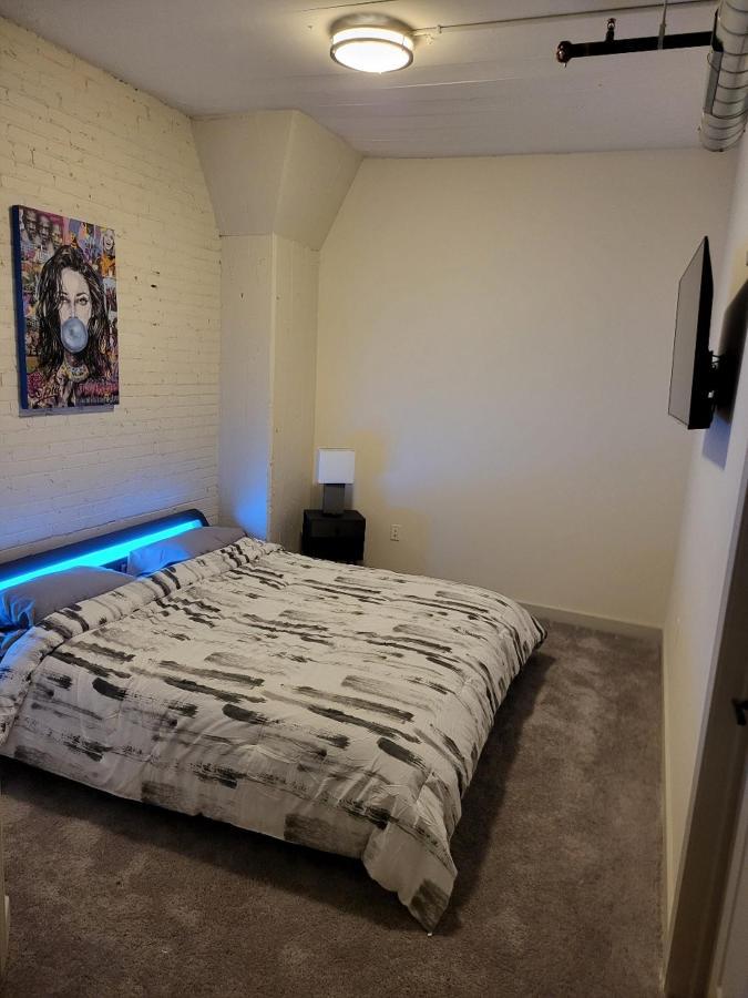 Prime Location Alert!! * Saint Louis